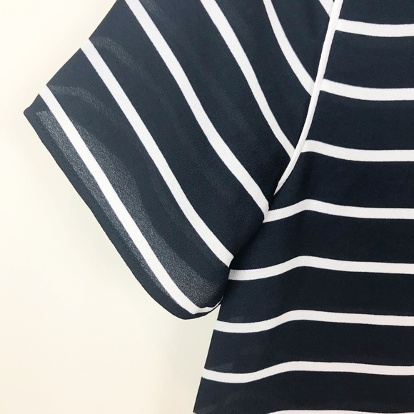 Banana Republic Piped Crew-Neck Top - Picture 6 of 8